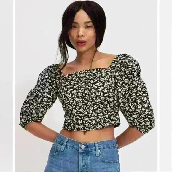 Levi's Cropped Sleeves Top - Picture 1 of 6